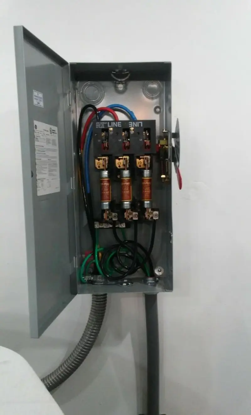 Three-phase disconnect switch installed for Electrical Wiring & Rewiring in Catalina Foothills